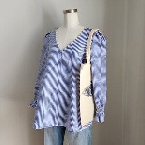 Tuckernuck Blue Easton Striped Blouse Size Medium